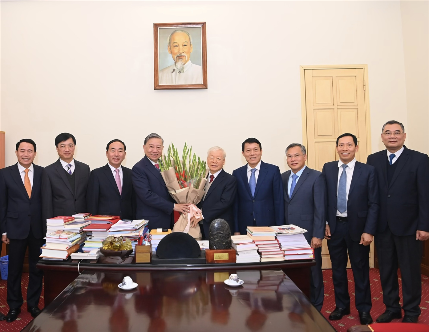 Ban Thường vụ Đảng ủy Công an Trung ương, lãnh đạo Bộ Công an thăm, chúc Tết Tổng Bí thư Nguyễn Phú Trọng